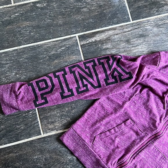 VS Pink lightweight Zip up - Picture 4 of 10